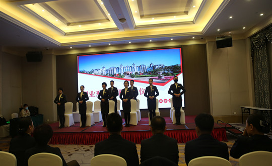 10.酒店公司《職業(yè)形象與服務禮儀》實操培訓會現(xiàn)場_副本.jpg 10.酒店公司《職業(yè)形象與服務禮儀》實操培訓會現(xiàn)場_副本.jpg