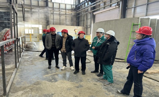 10.秦皇島市政建材集團(tuán)和信科技裝配總經(jīng)理一行蒞臨裝配式總公司參觀學(xué)習(xí)_副本.jpg 10.秦皇島市政建材集團(tuán)和信科技裝配總經(jīng)理一行蒞臨裝配式總公司參觀學(xué)習(xí)_副本.jpg