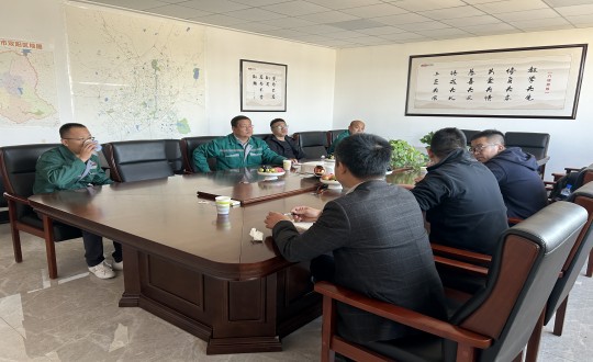 12.三一重能總部總經(jīng)理賈廣富蒞臨裝配式總公司參觀考察_副本.jpg 12.三一重能總部總經(jīng)理賈廣富蒞臨裝配式總公司參觀考察_副本.jpg