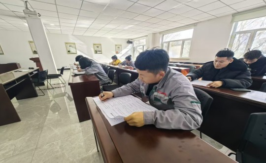 13.裝配式總公司混凝土公司技術(shù)人員能力測試現(xiàn)場_副本.jpg 13.裝配式總公司混凝土公司技術(shù)人員能力測試現(xiàn)場_副本.jpg